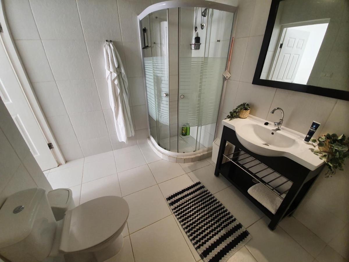 A2 Apartment Budget At Jan Thiel Curacao Exteriör bild